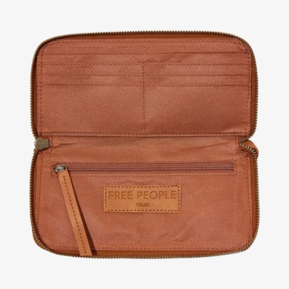 Free People Vegan Leather Zip Around Wallet Cognac Brown Wristlet NWT - Picture 4 of 13